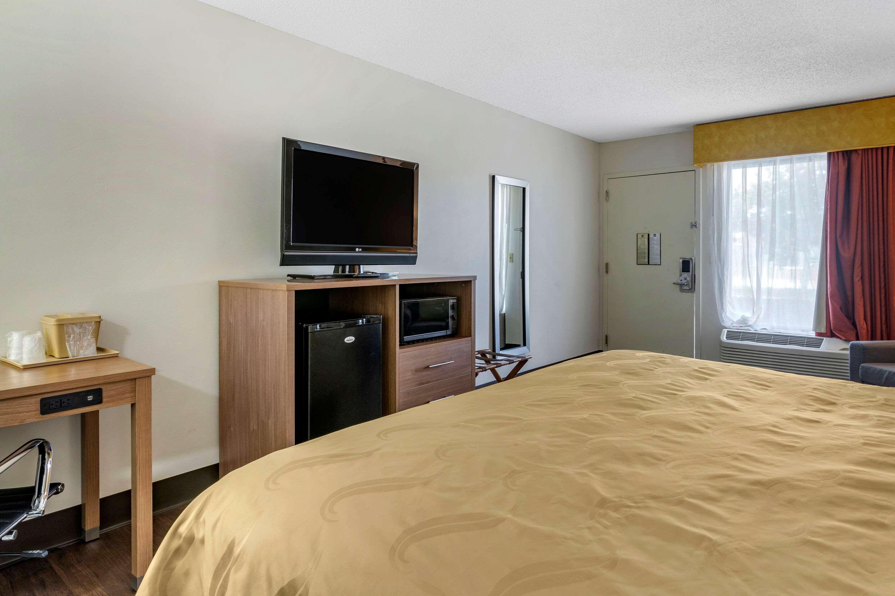 Quality Inn Брансуик Экстерьер фото