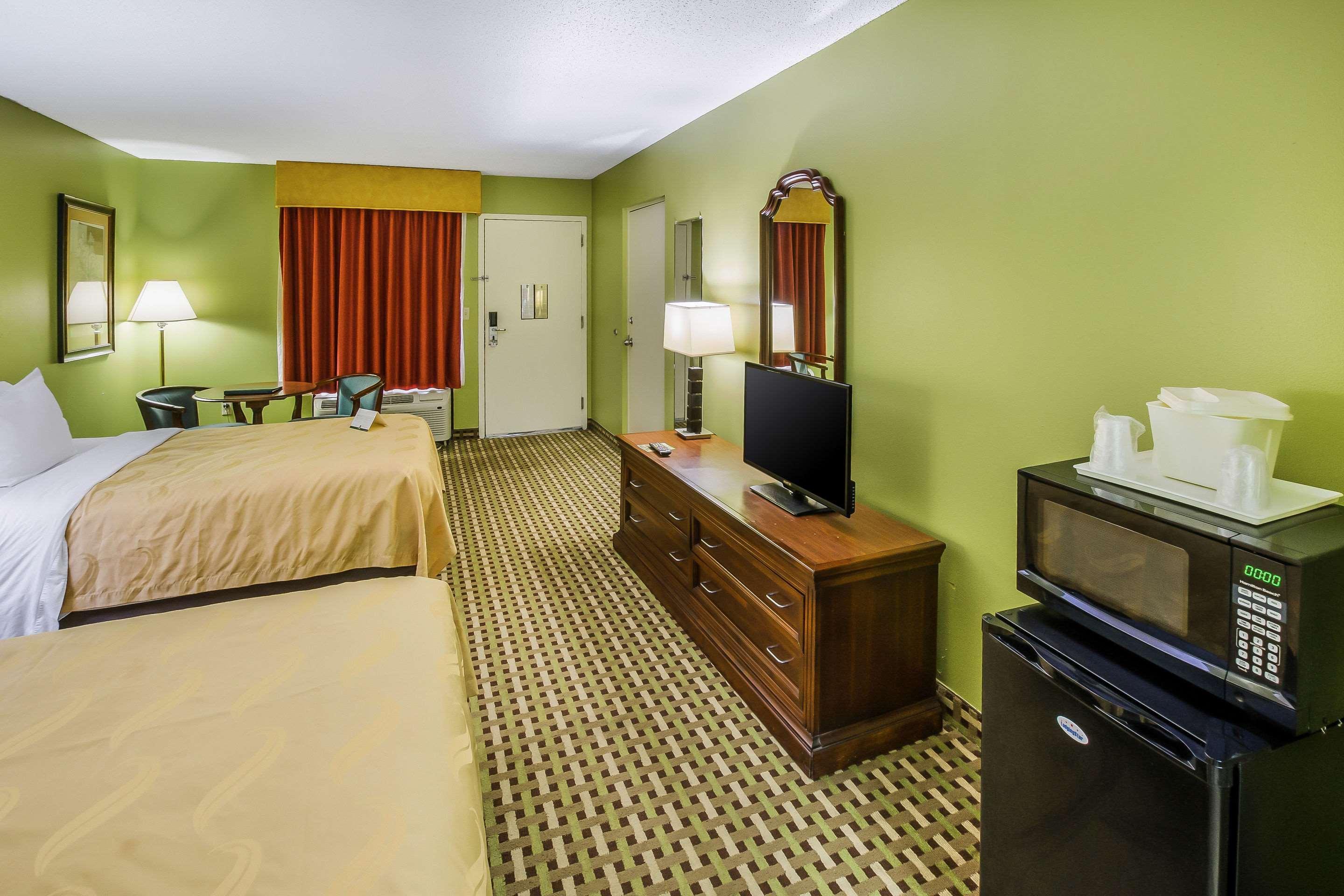 Quality Inn Брансуик Экстерьер фото