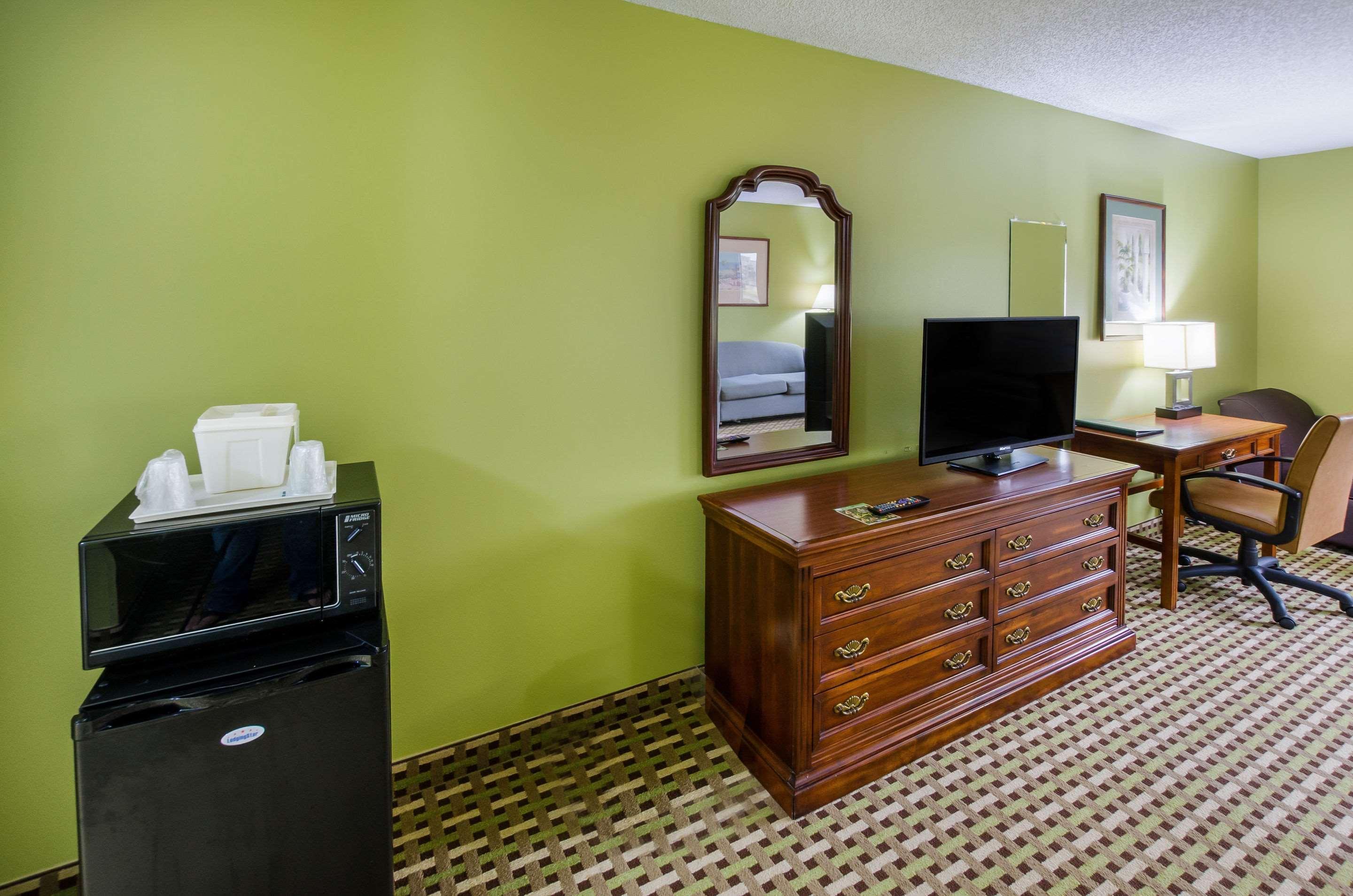 Quality Inn Брансуик Экстерьер фото